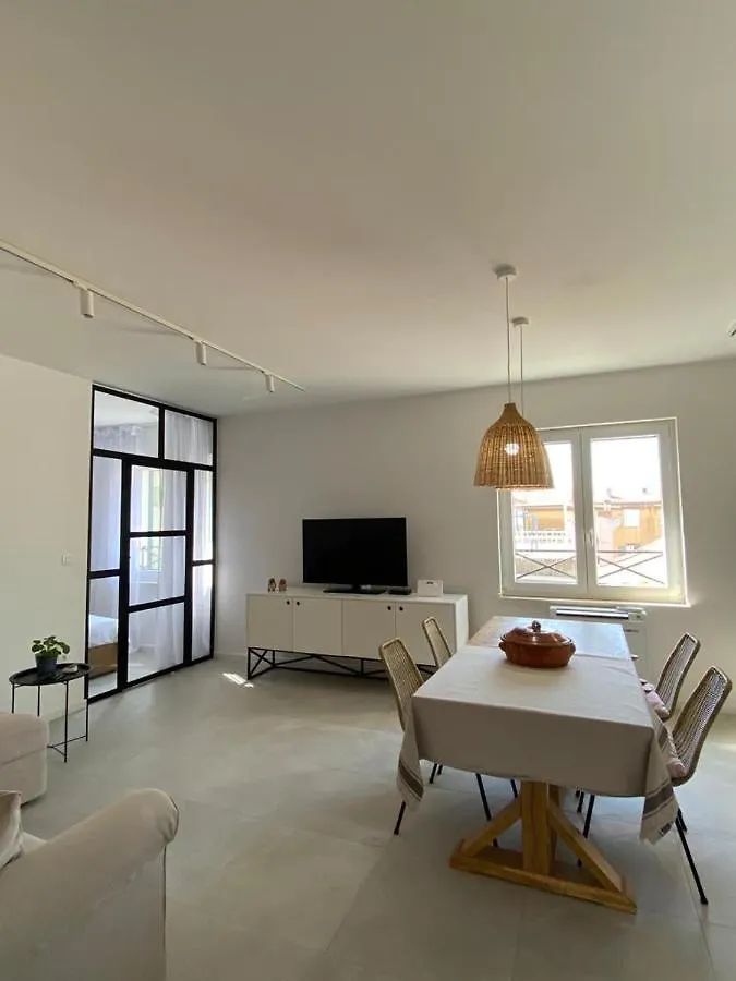 1/2 An Island Apartment Zadar Croatia